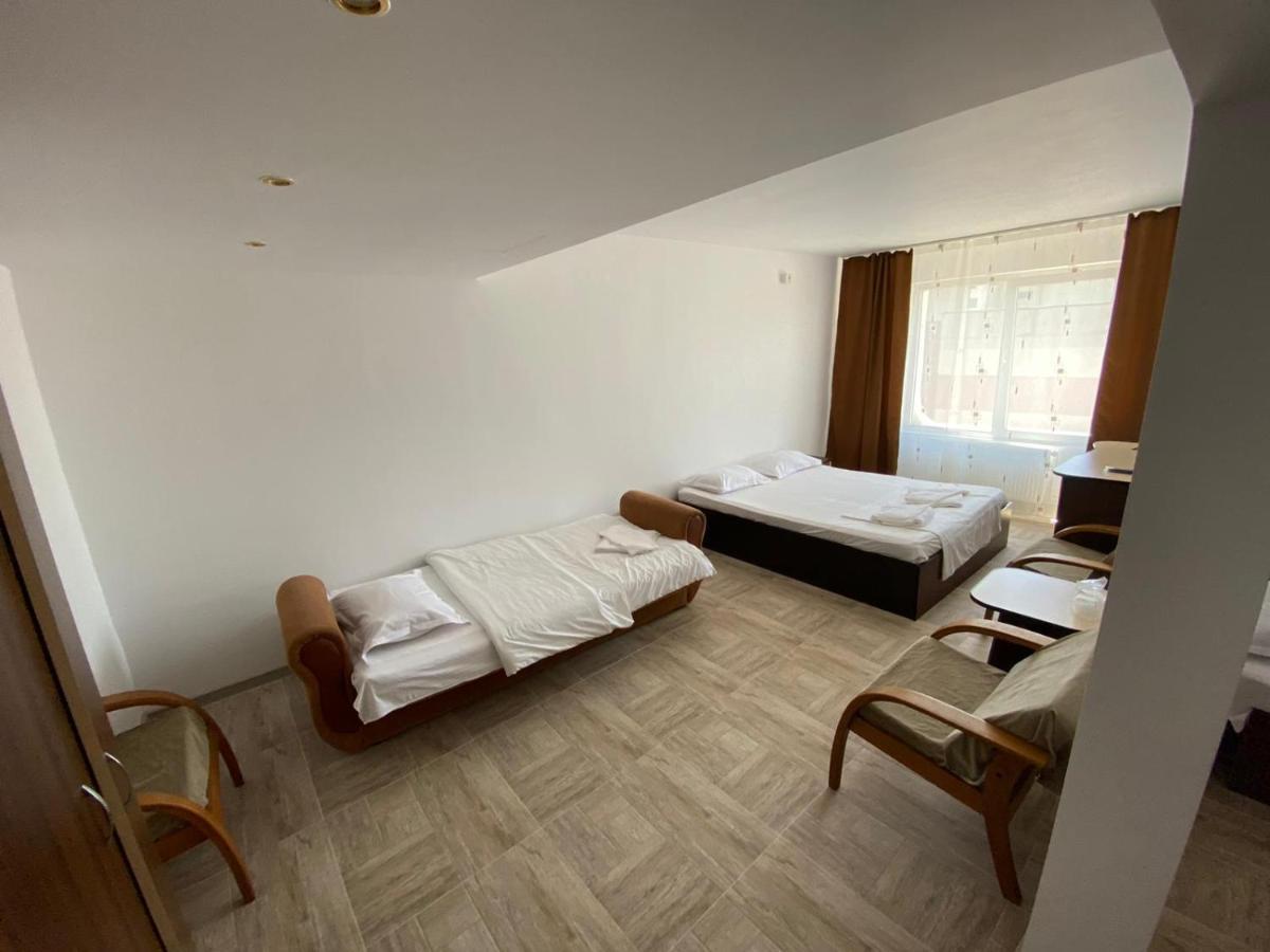 Târgu Jiu Hotel Gorj מראה חיצוני תמונה