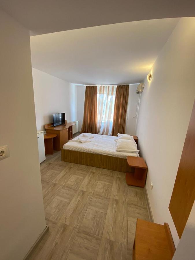 Târgu Jiu Hotel Gorj מראה חיצוני תמונה