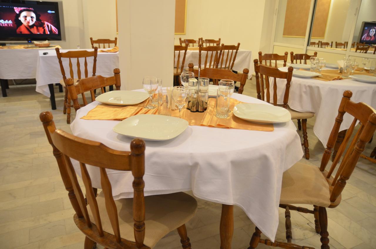 Târgu Jiu Hotel Gorj מראה חיצוני תמונה