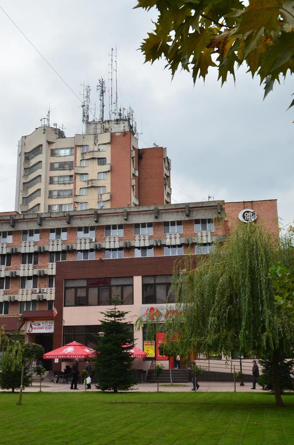 Târgu Jiu Hotel Gorj מראה חיצוני תמונה