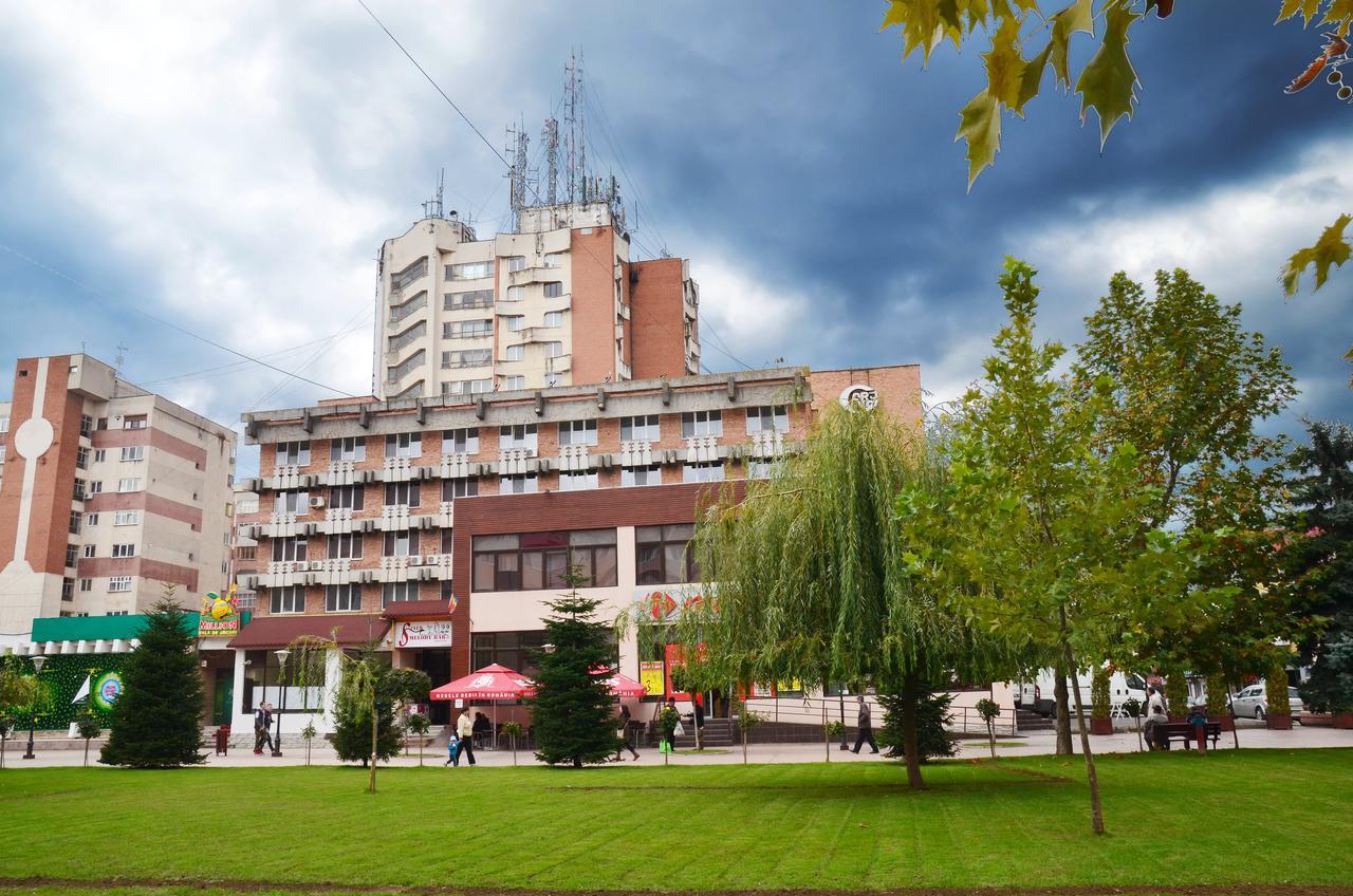 Târgu Jiu Hotel Gorj מראה חיצוני תמונה