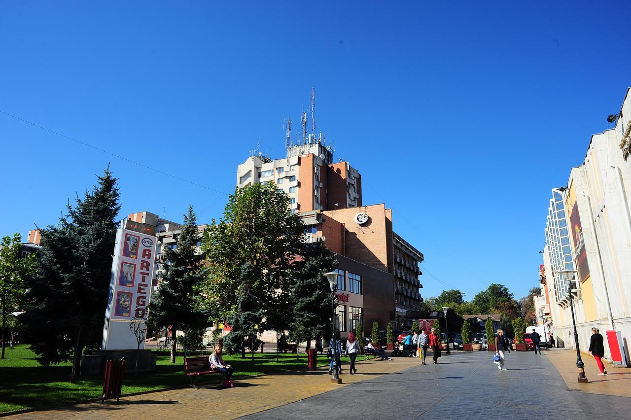 Târgu Jiu Hotel Gorj מראה חיצוני תמונה